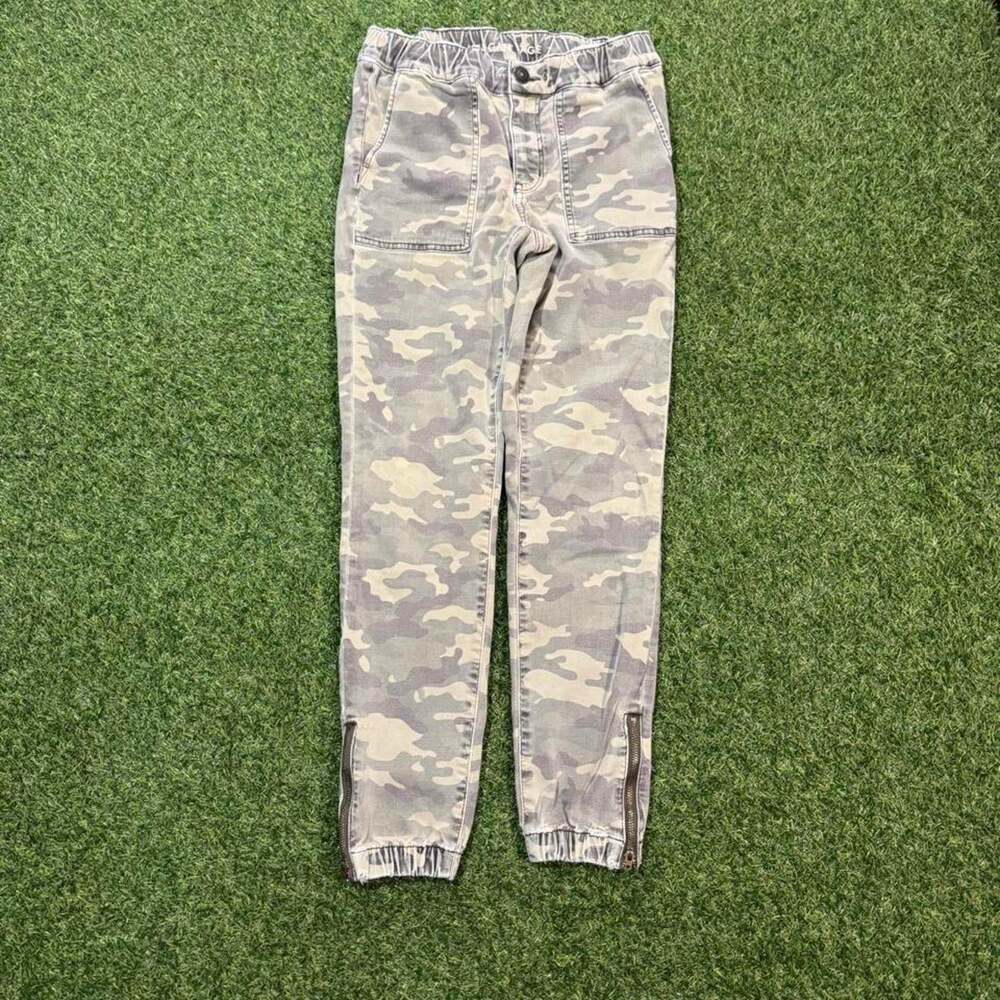American eagle outfitters gray camo